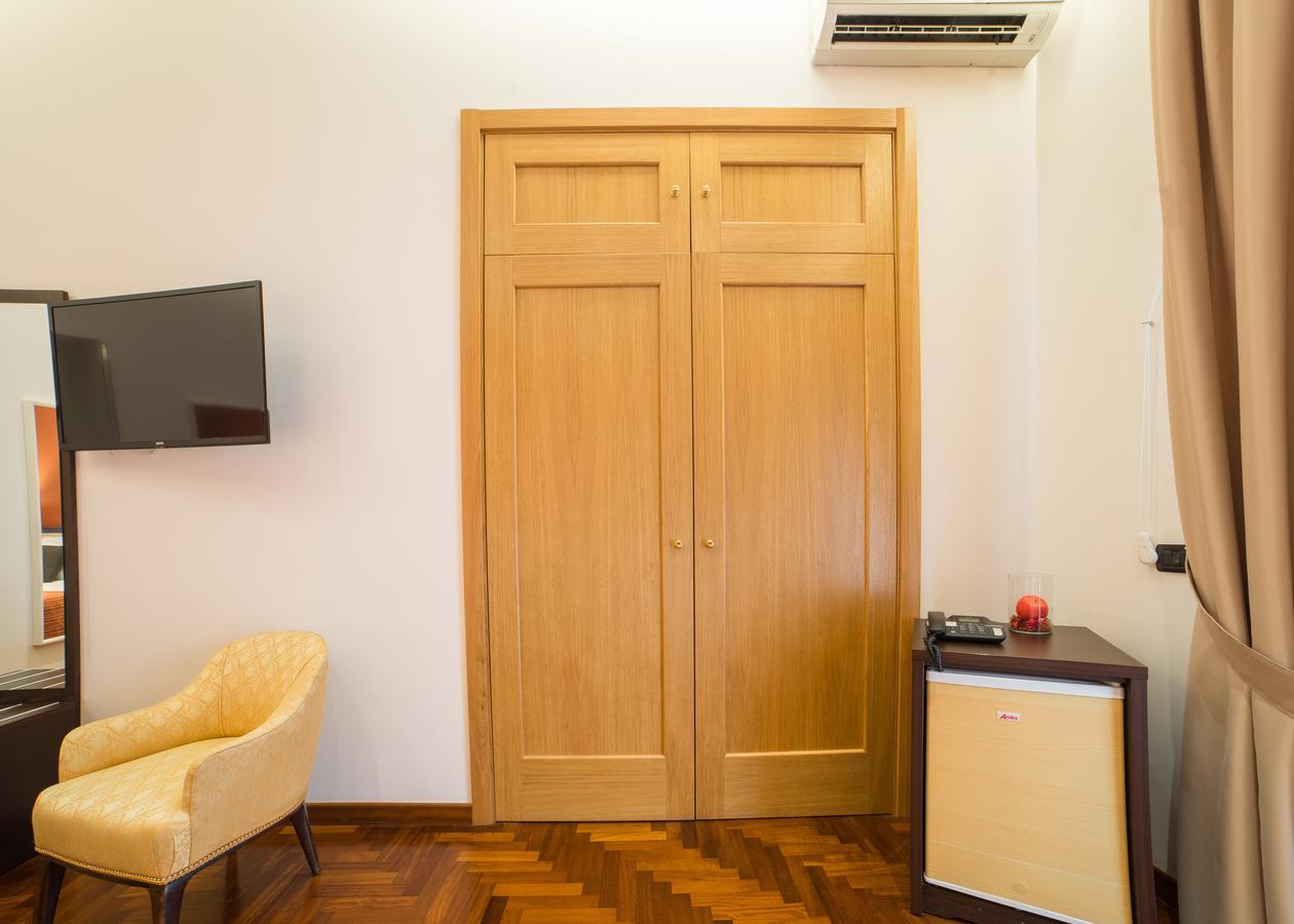 B&B Chiaia 32 Napoli Eksteriør billede